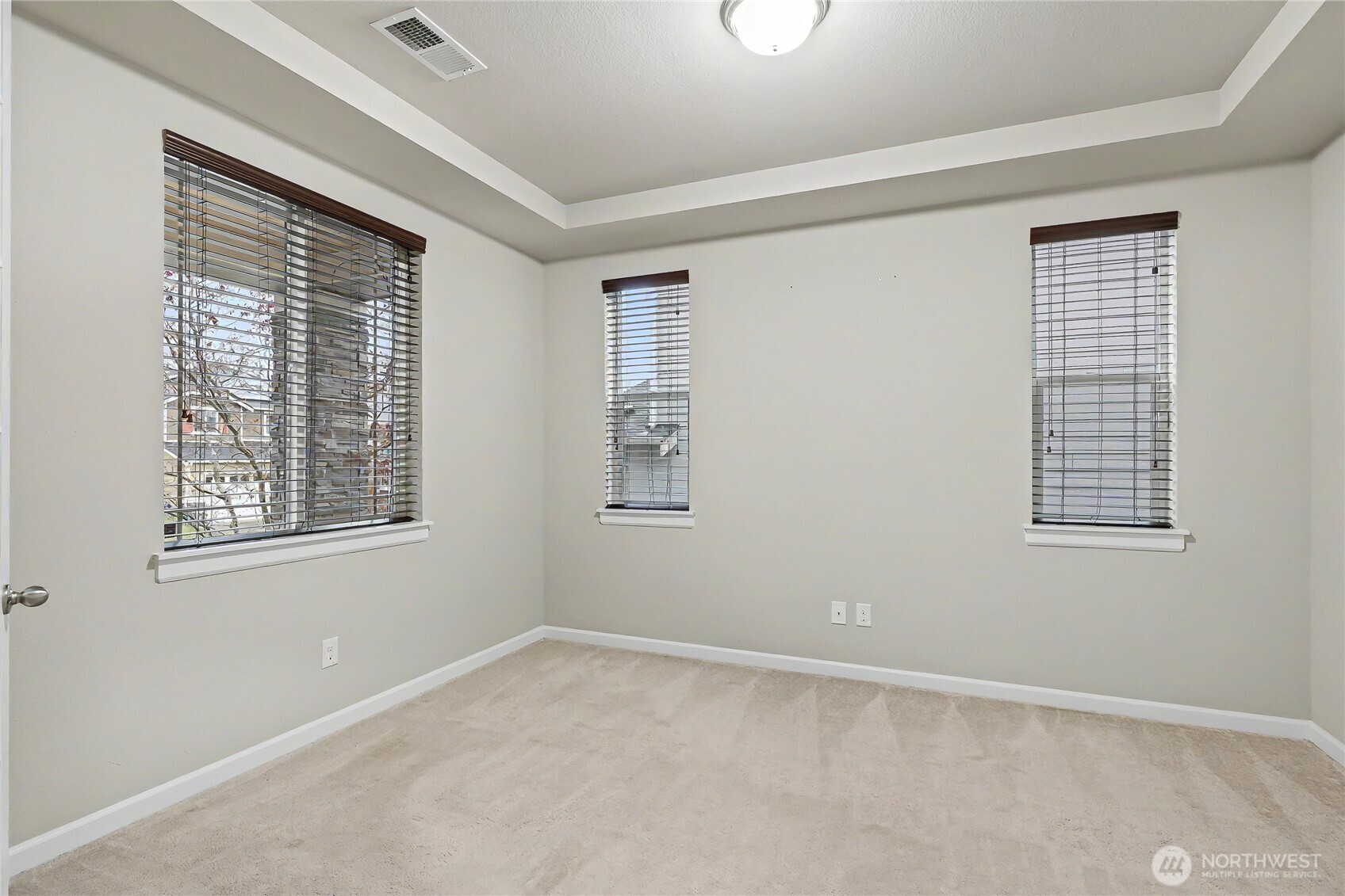 6013 S 302nd Street , Auburn, WA 98001