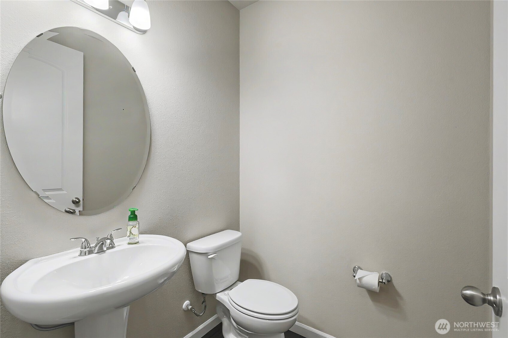 6013 S 302nd Street , Auburn, WA 98001