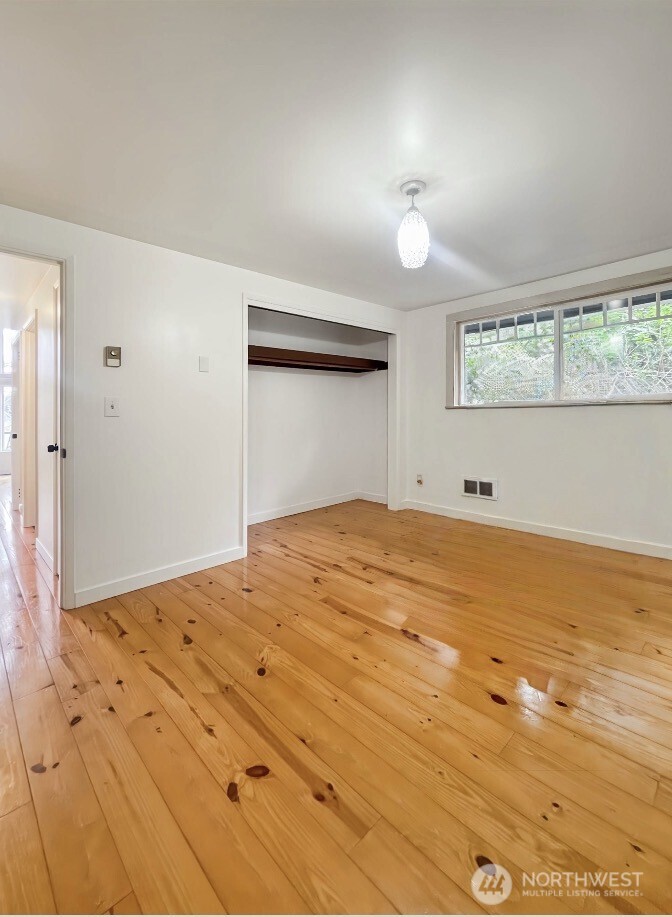 182 State Route 105 , Raymond, WA 98577