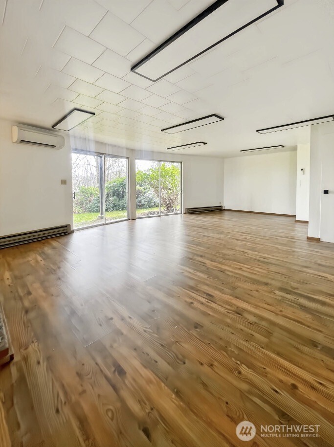 182 State Route 105 , Raymond, WA 98577