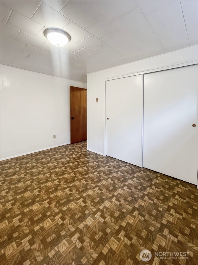 182 State Route 105 , Raymond, WA 98577