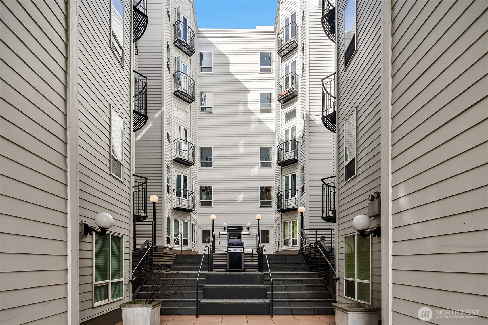 3028 Western Avenue #501, Seattle, WA 98121