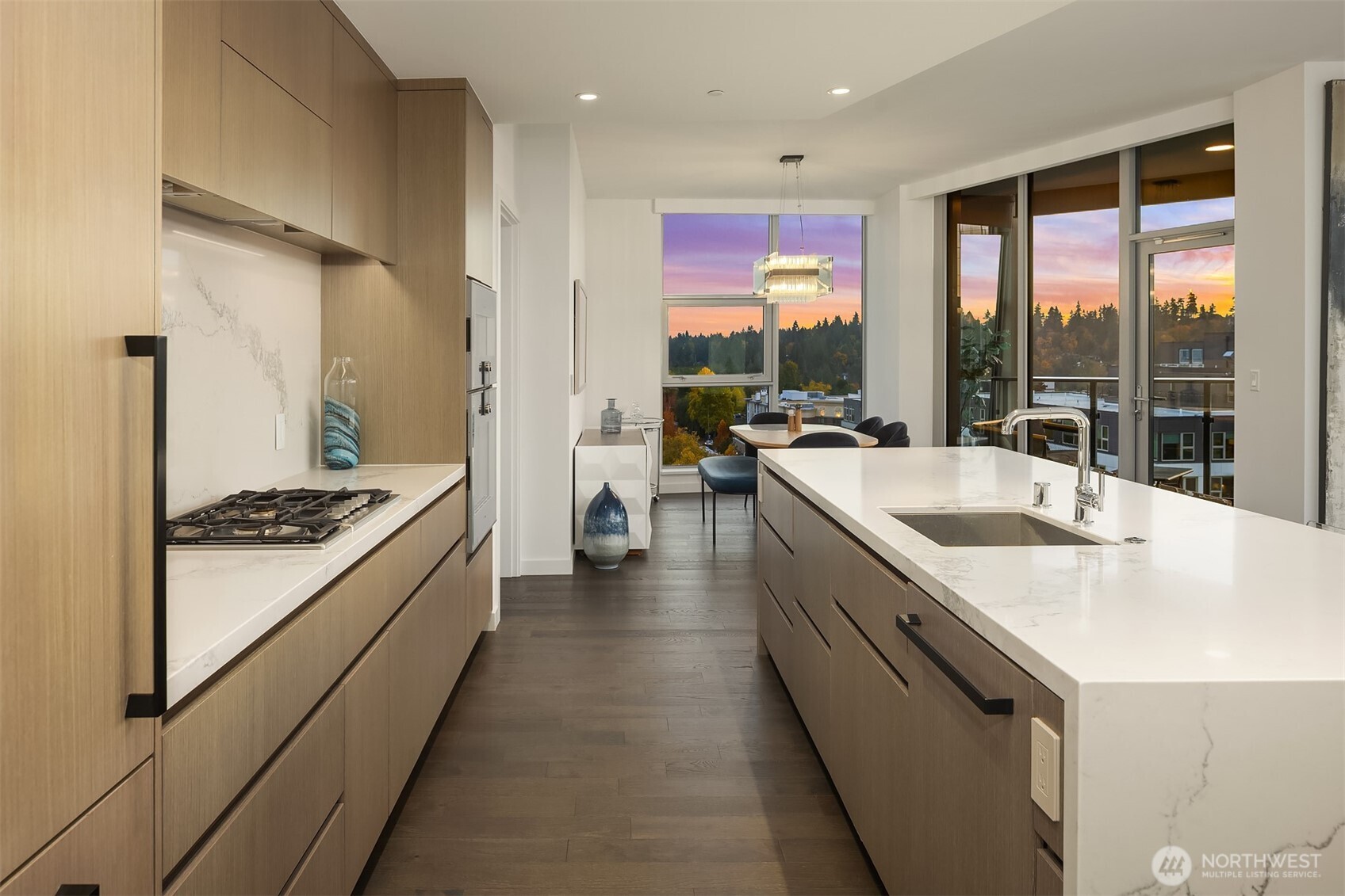 188 Bellevue Way NE #707, Bellevue, WA 98004