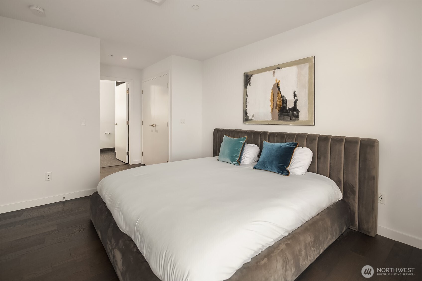 188 Bellevue Way NE #707, Bellevue, WA 98004