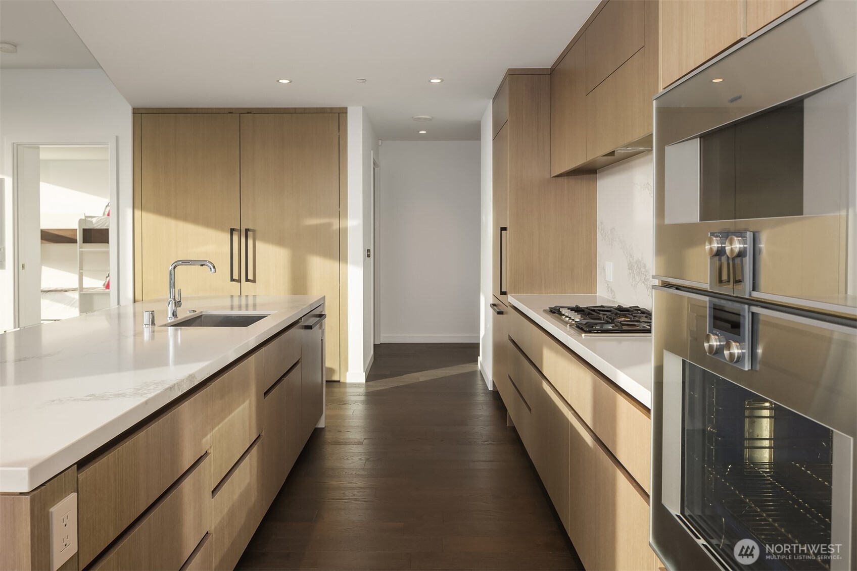 188 Bellevue Way NE #707, Bellevue, WA 98004