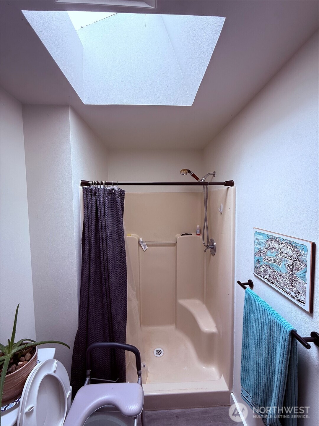 749 Commodore Lane , Camano Island, WA 98282