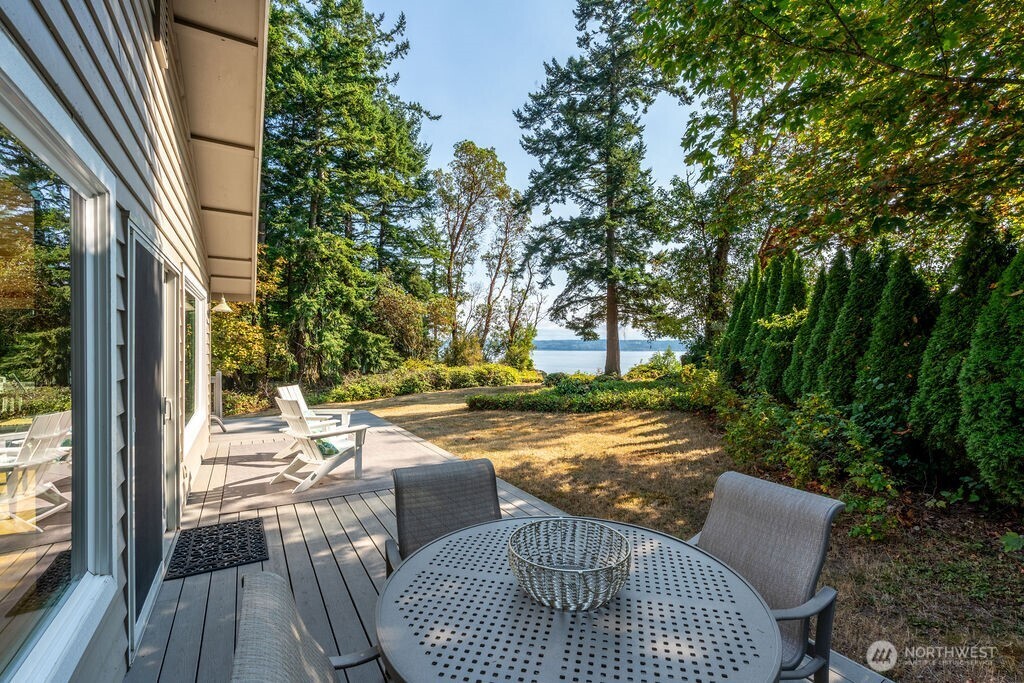 26 G Sound Place , Hat Island, WA 98206
