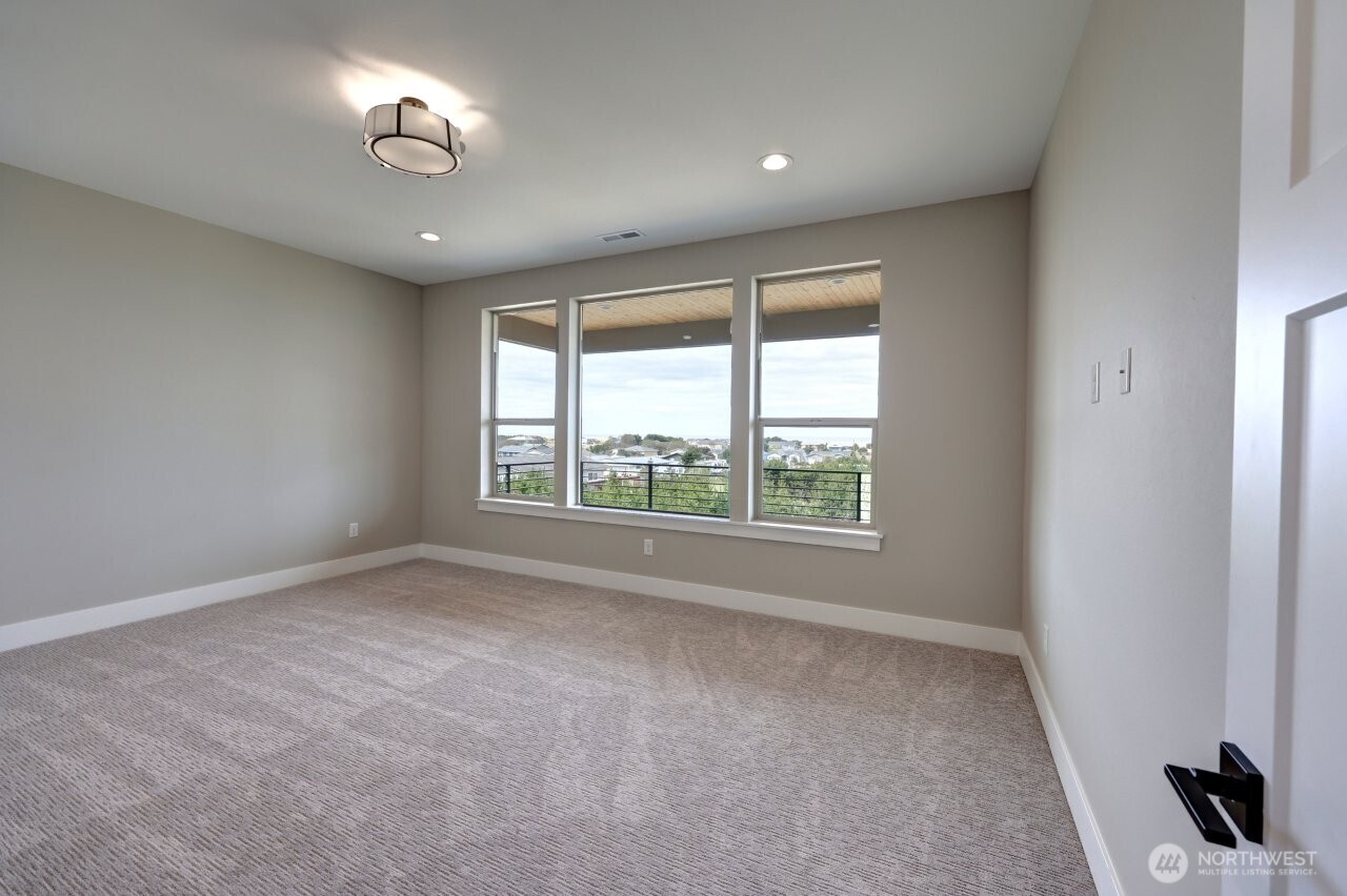 33509 J Place NW, Ocean Park, WA 98640