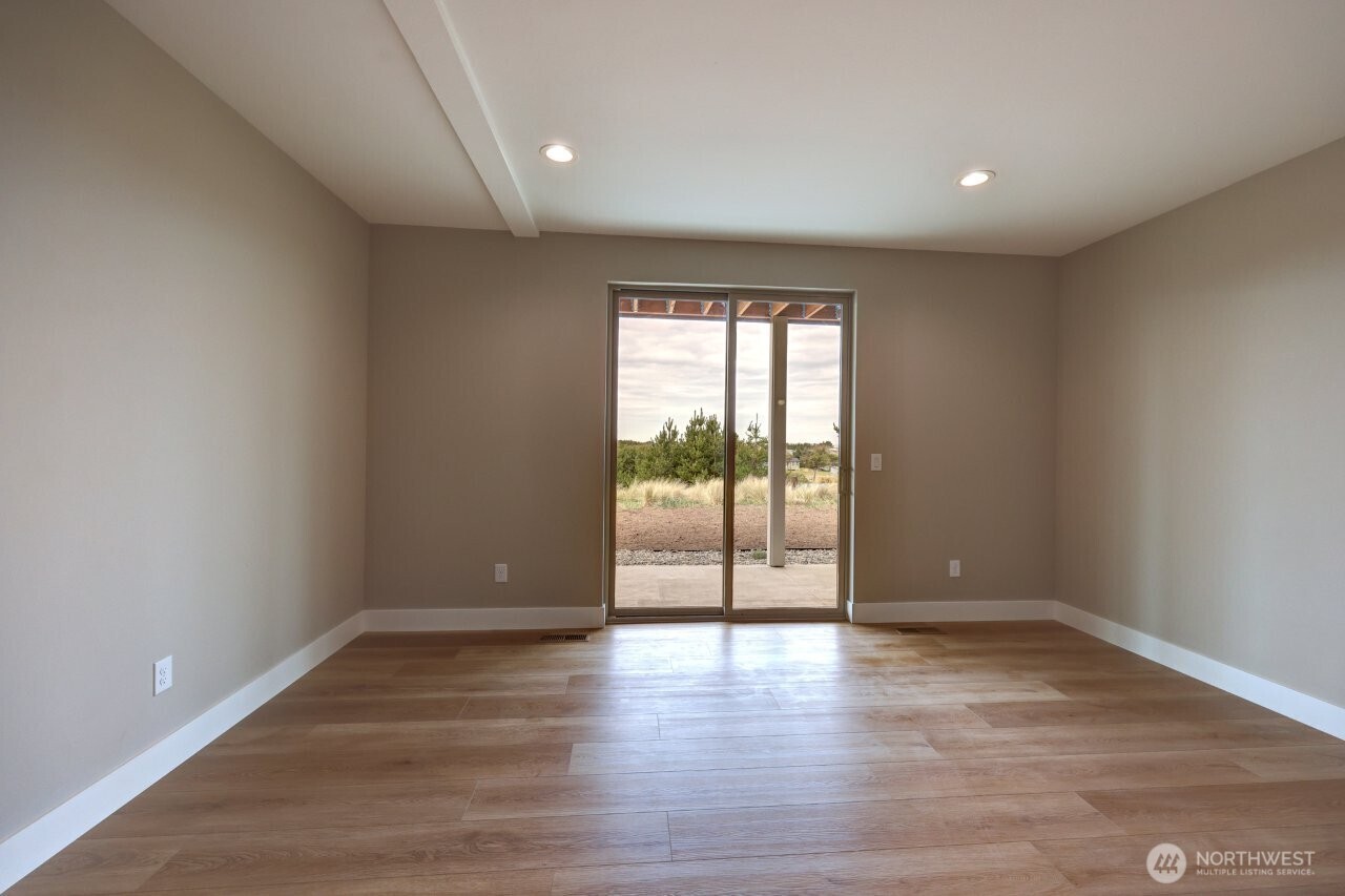 33509 J Place NW, Ocean Park, WA 98640