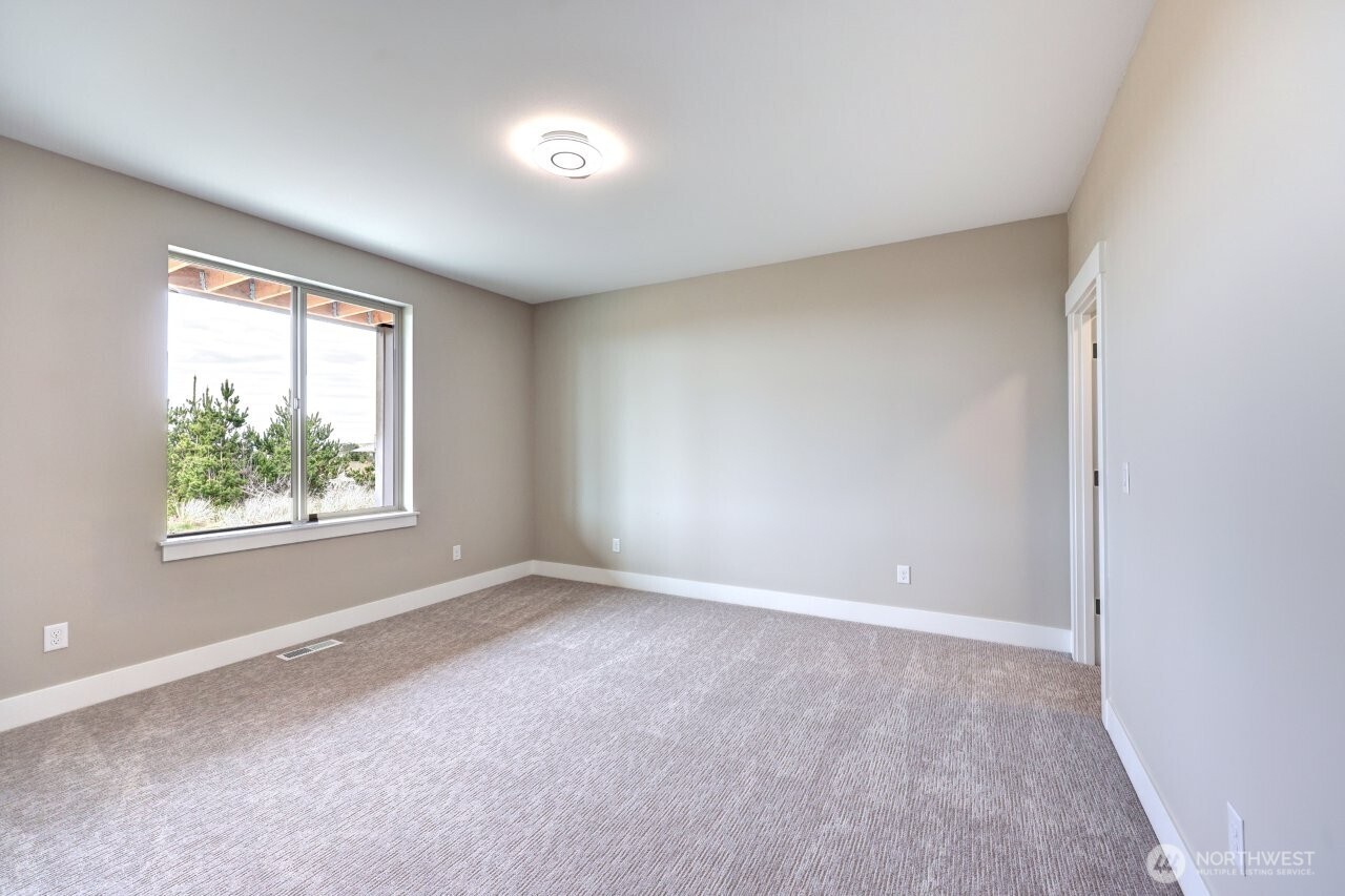 33509 J Place NW, Ocean Park, WA 98640