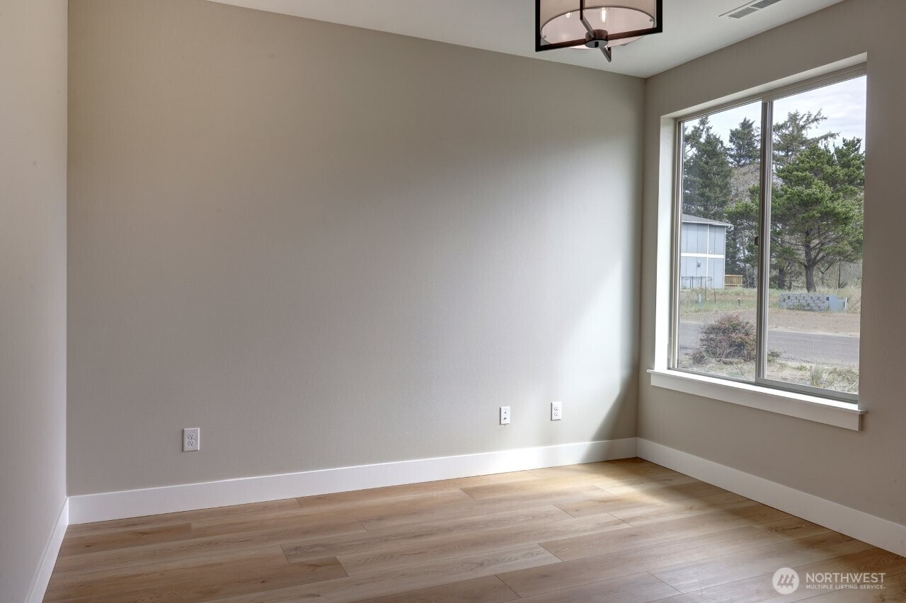 33509 J Place NW, Ocean Park, WA 98640