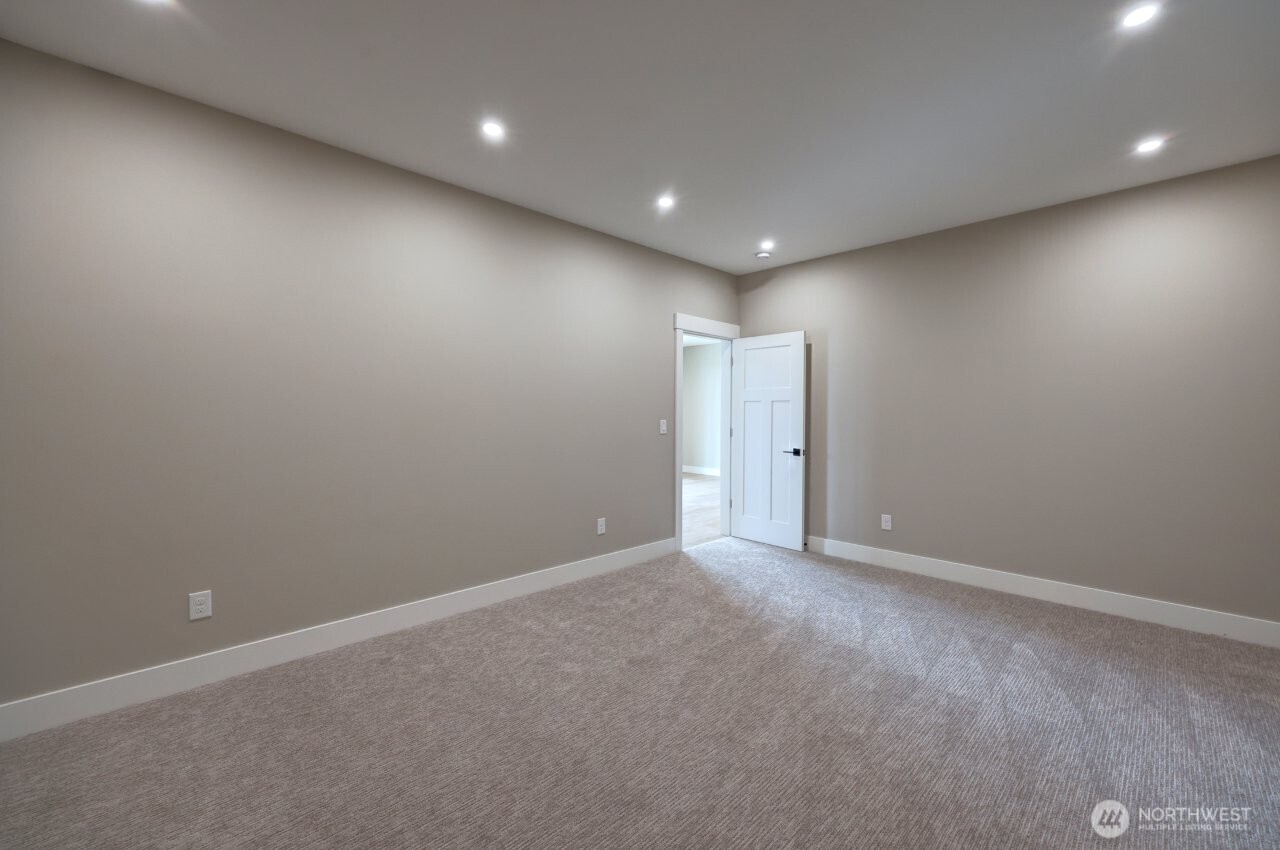 33509 J Place NW, Ocean Park, WA 98640