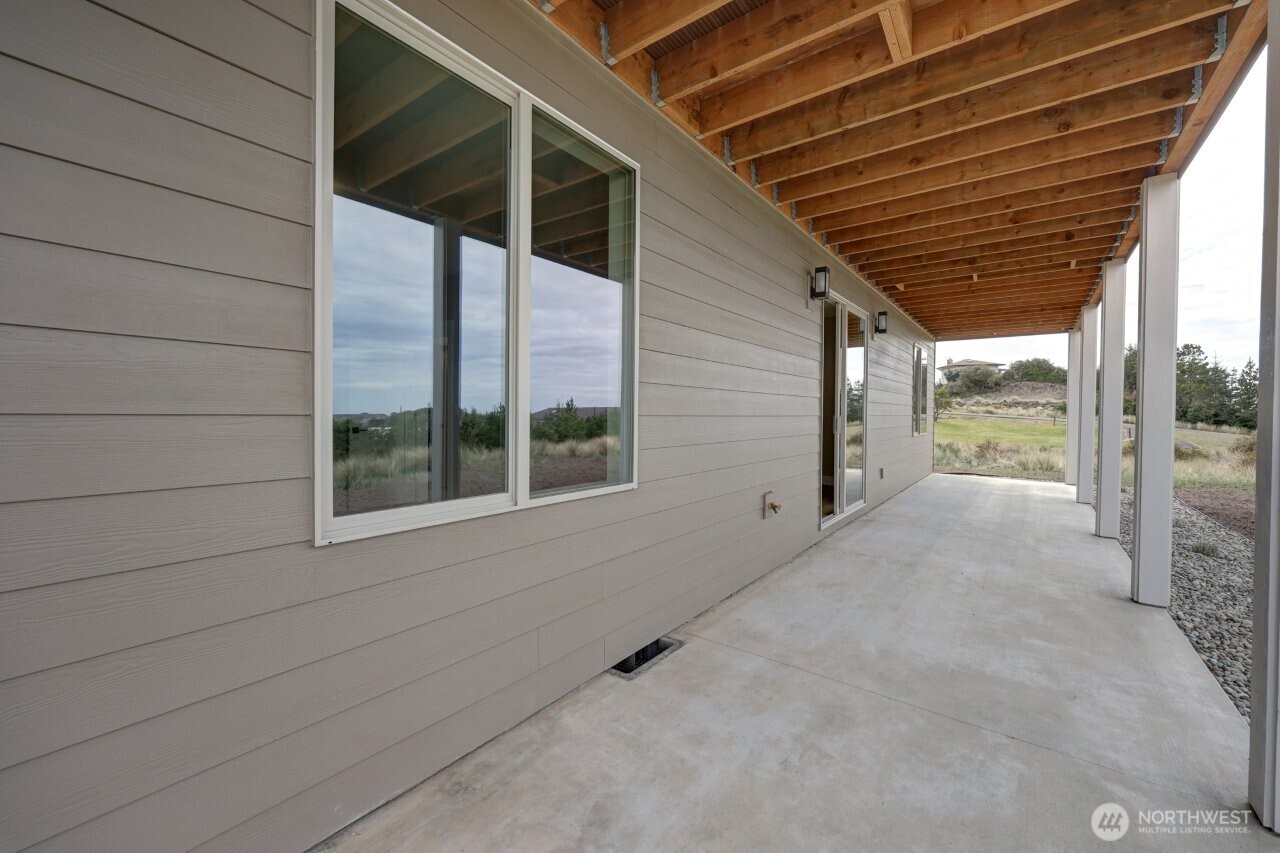 33509 J Place NW, Ocean Park, WA 98640