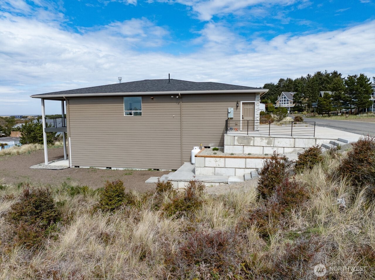 33509 J Place NW, Ocean Park, WA 98640