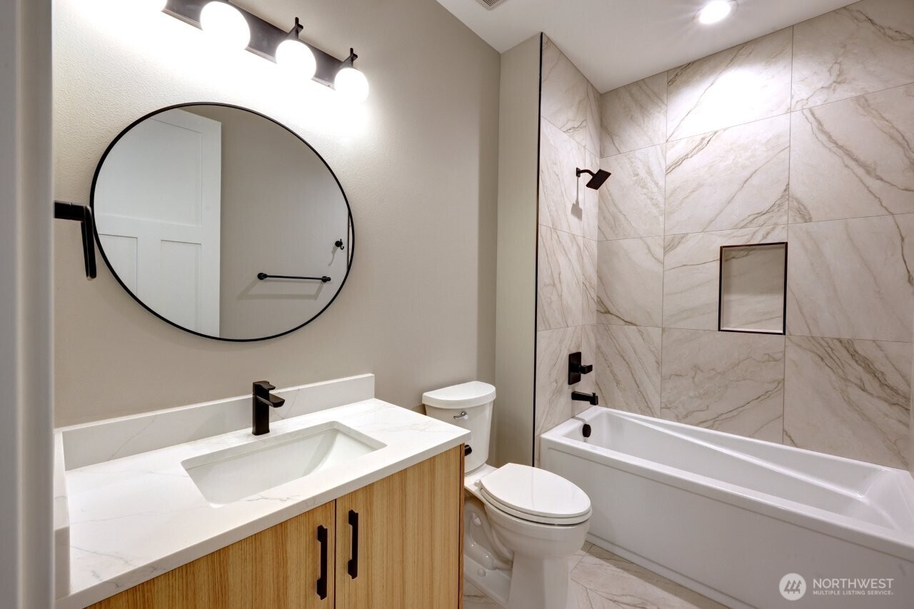 33509 J Place NW, Ocean Park, WA 98640