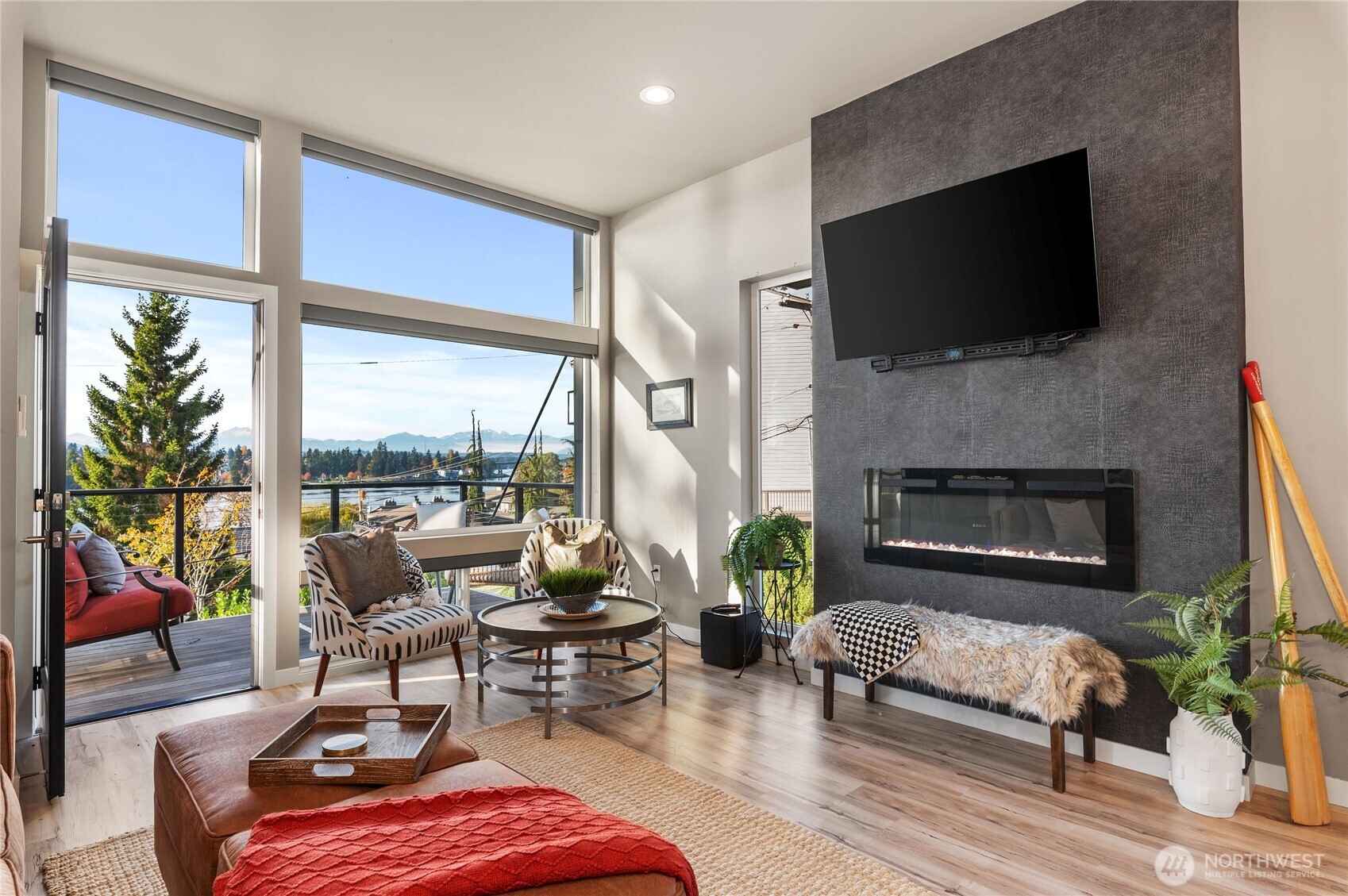 1157 Wheaton Way , Bremerton, WA 98310
