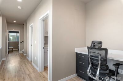 1157 Wheaton Way , Bremerton, WA 98310 - Photo 26