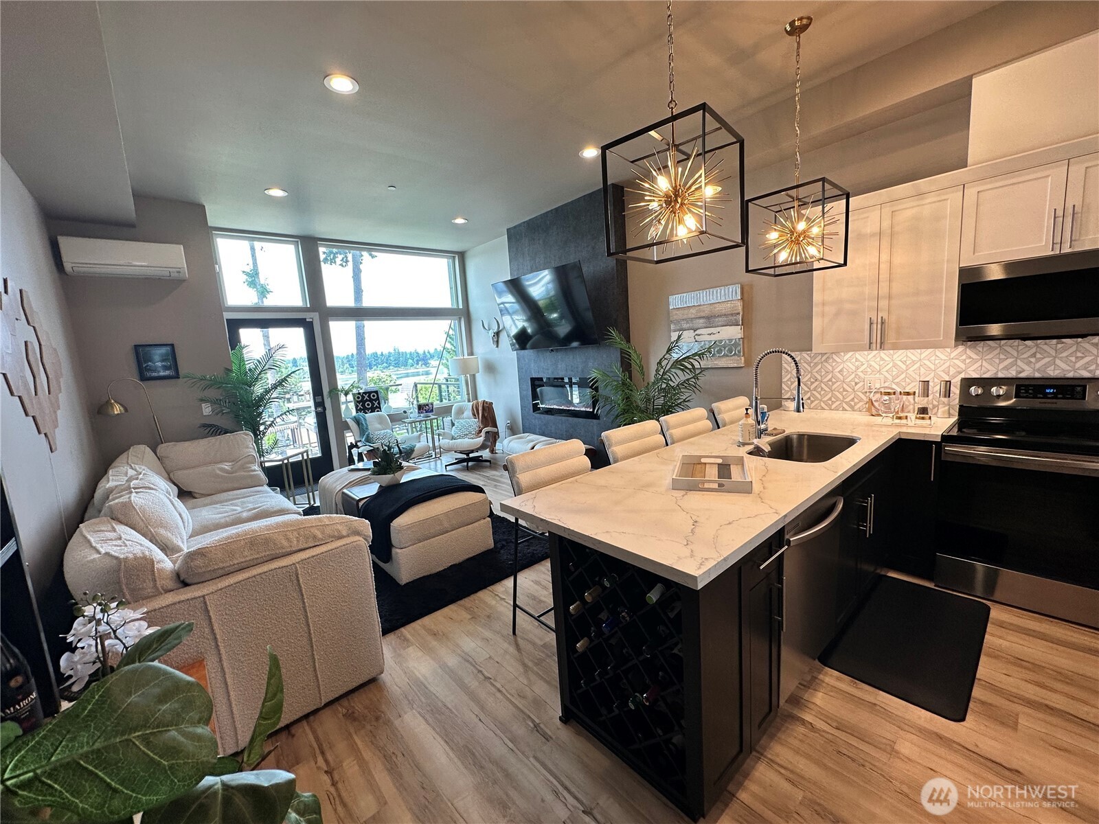 1149 Wheaton Way , Bremerton, WA 98310-4424