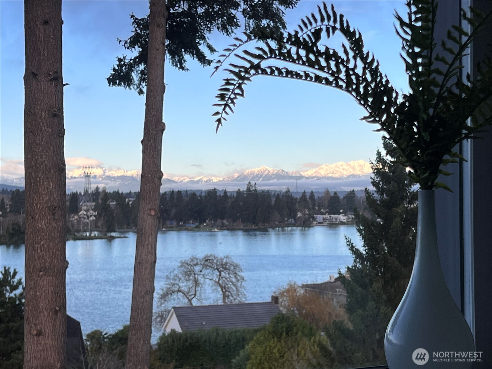 1149 Wheaton Way , Bremerton, WA 98310-4424