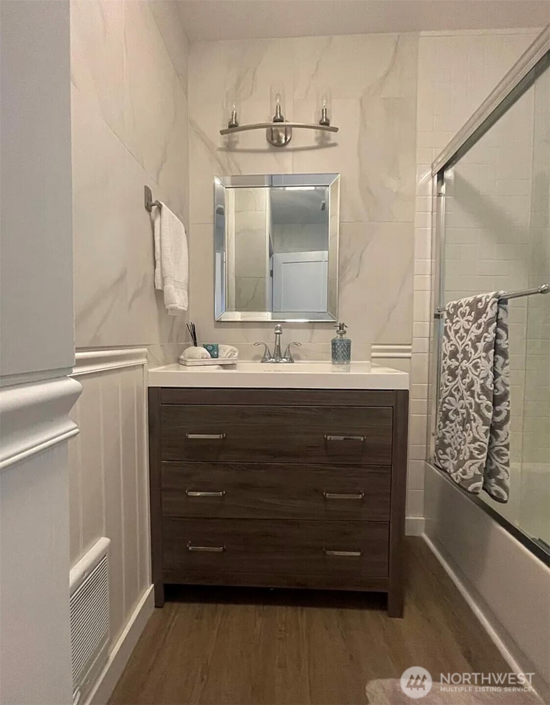 1819 7th Street W, Kirkland, WA 98033-4858