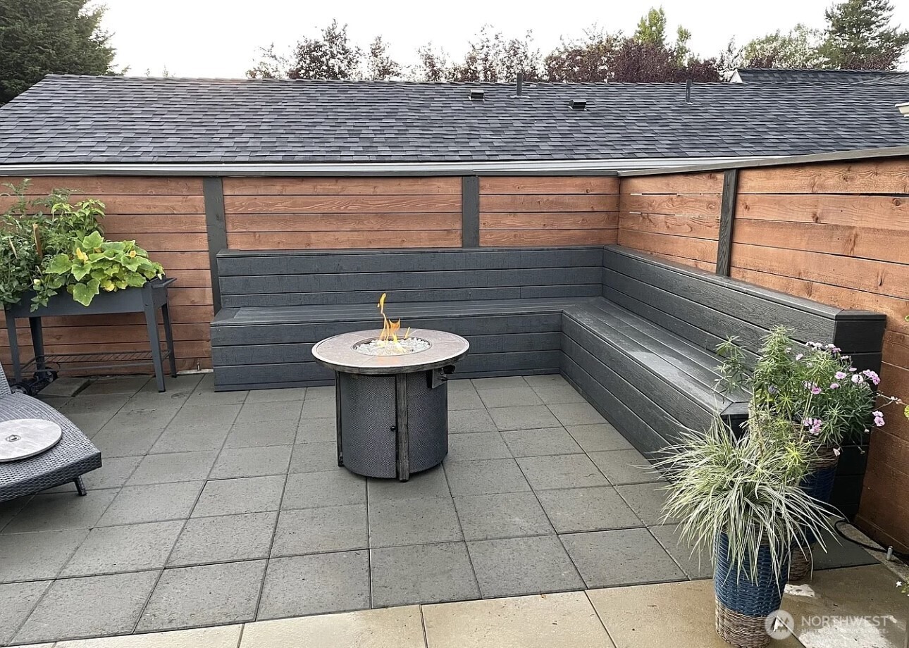 1819 7th Street W, Kirkland, WA 98033-4858