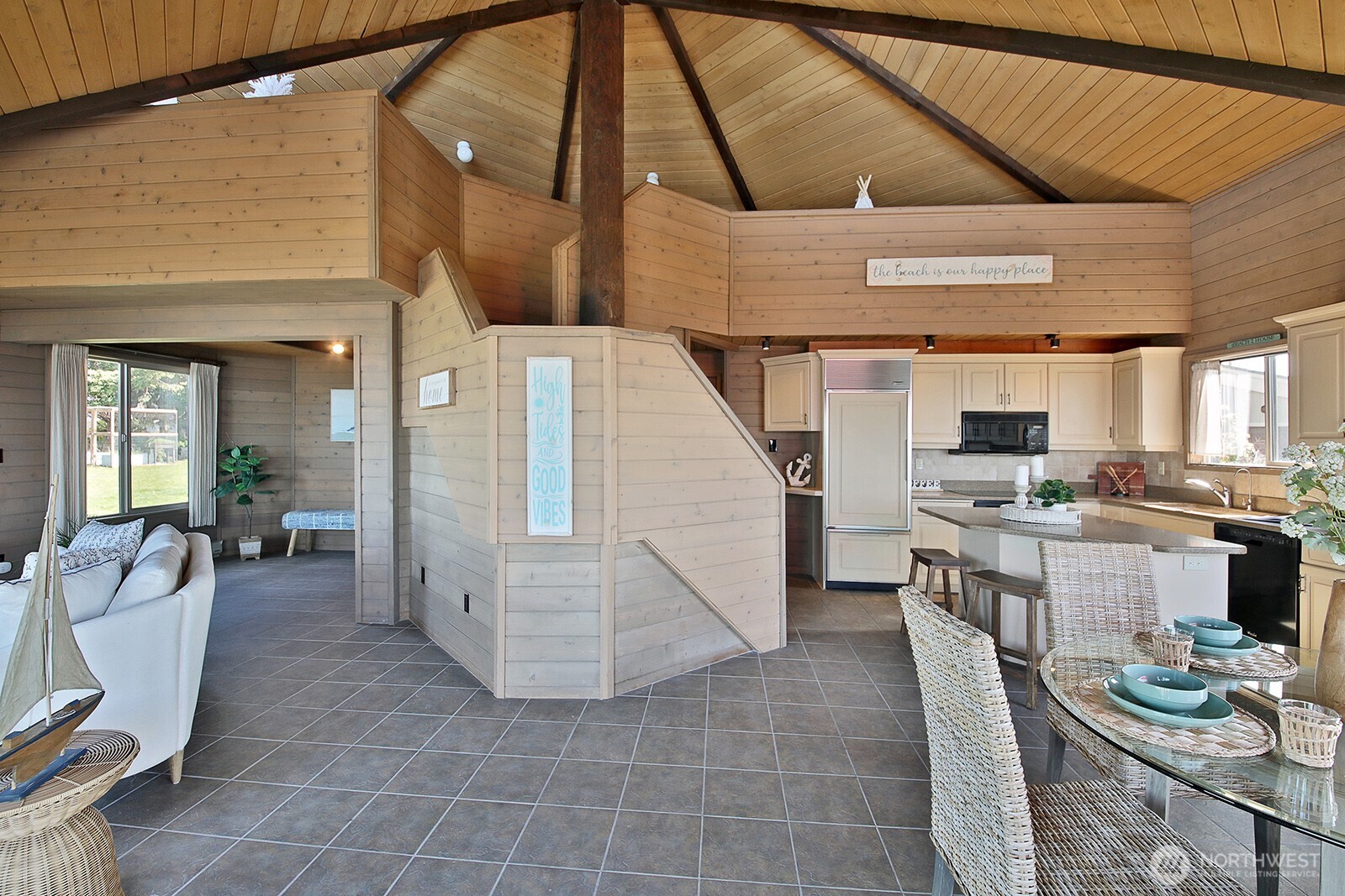 795 Fort Ebey Road , Coupeville, WA 98239