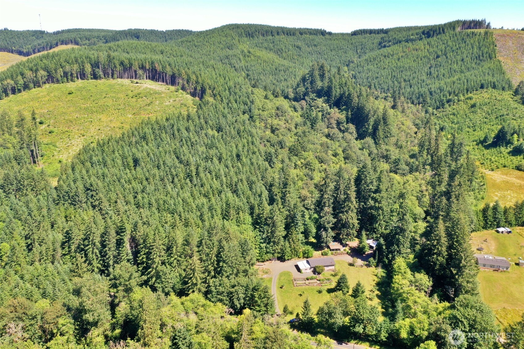 1668 King Road , Winlock, WA 98596