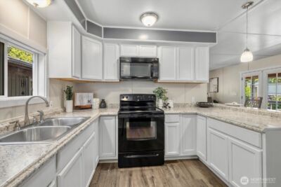 7301 NE 175th Street #112, Kenmore, WA 98028 - Photo 17