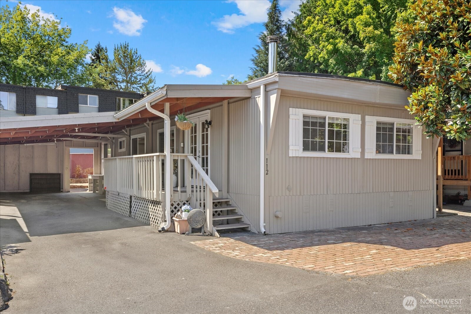 7301 NE 175th Street #112, Kenmore, WA 98028