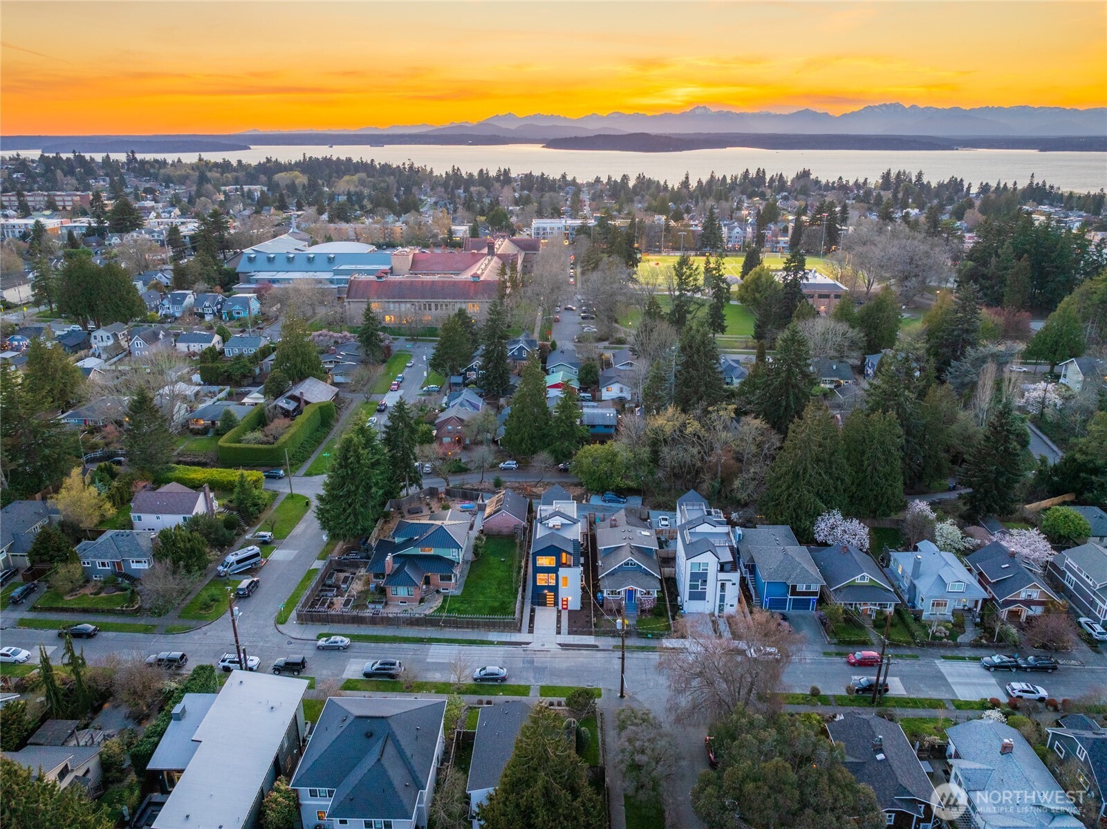 2931 39th Avenue SW, Seattle, WA 98116
