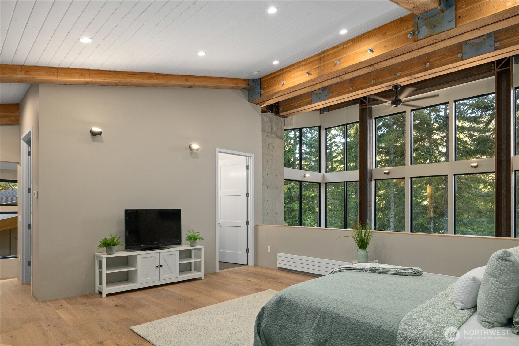 2982 Kachess Lake Road , Easton, WA 98925