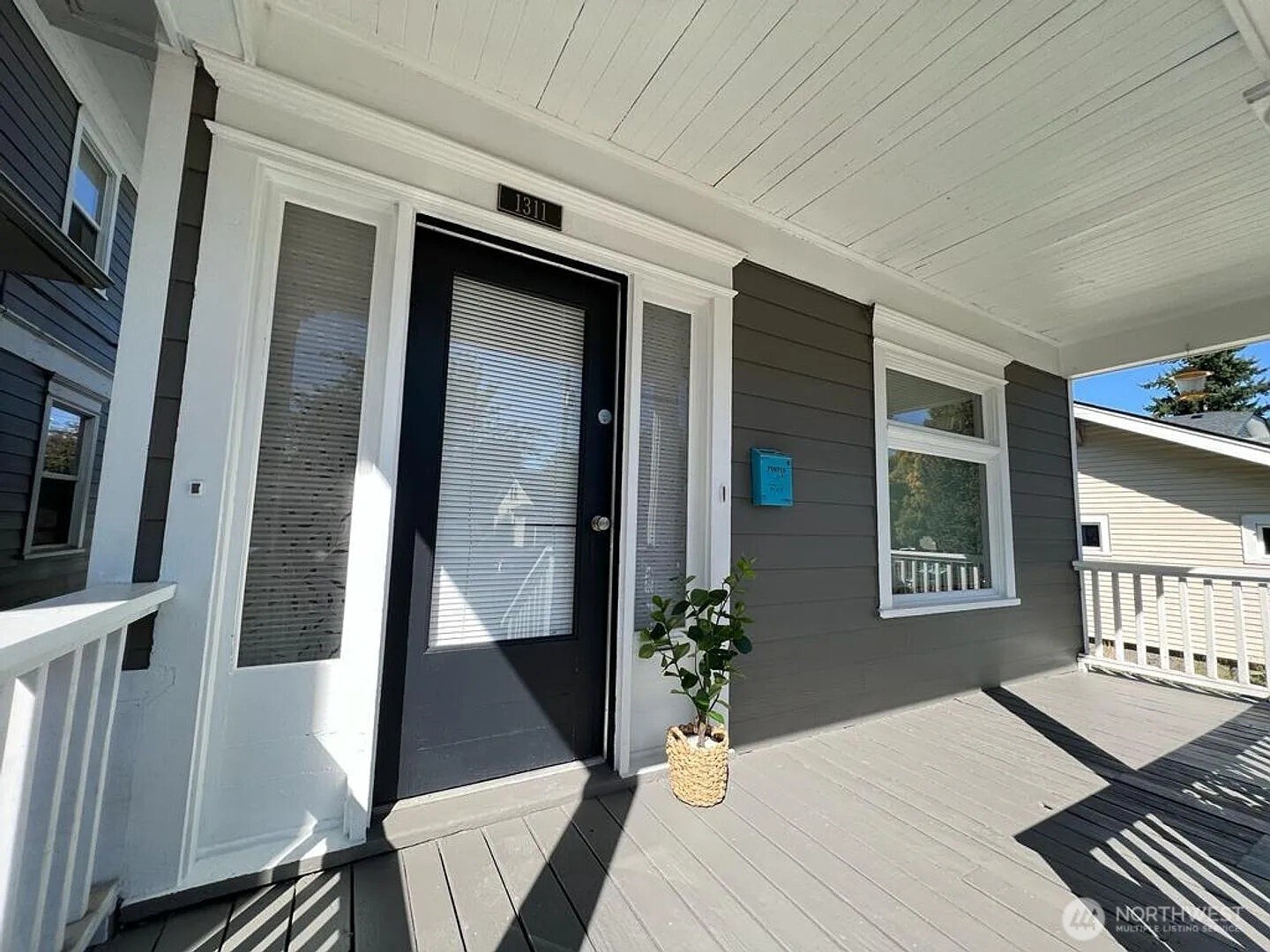 1319 S 9 Street S, Tacoma, WA 98405