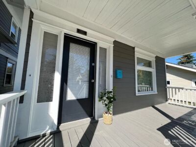 1319 S 9 Street S, Tacoma, WA 98405 - Photo 3