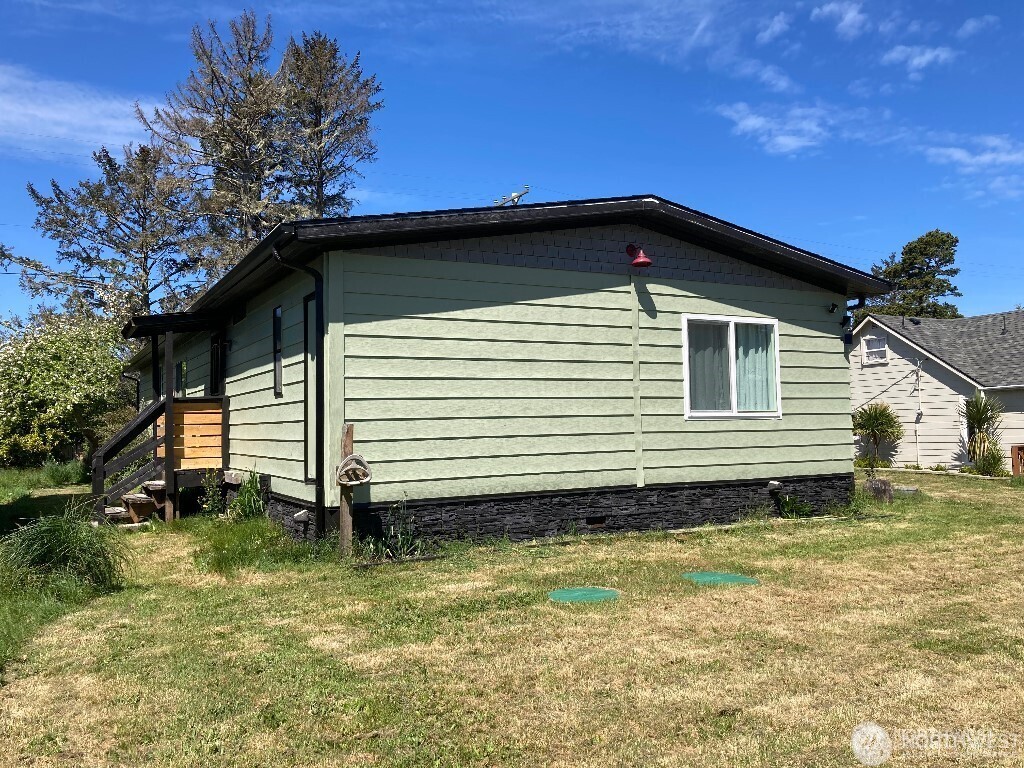 26506 Ridge Avenue , Ocean Park, WA 98640