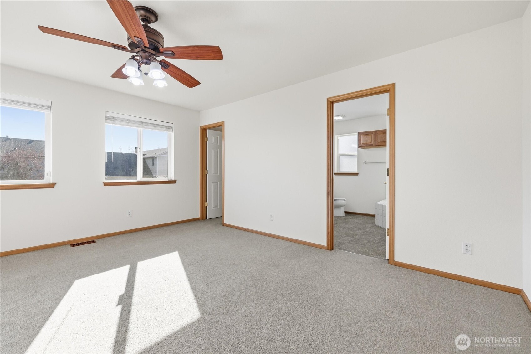 1804 SW Olive Street , Oak Harbor, WA 98277