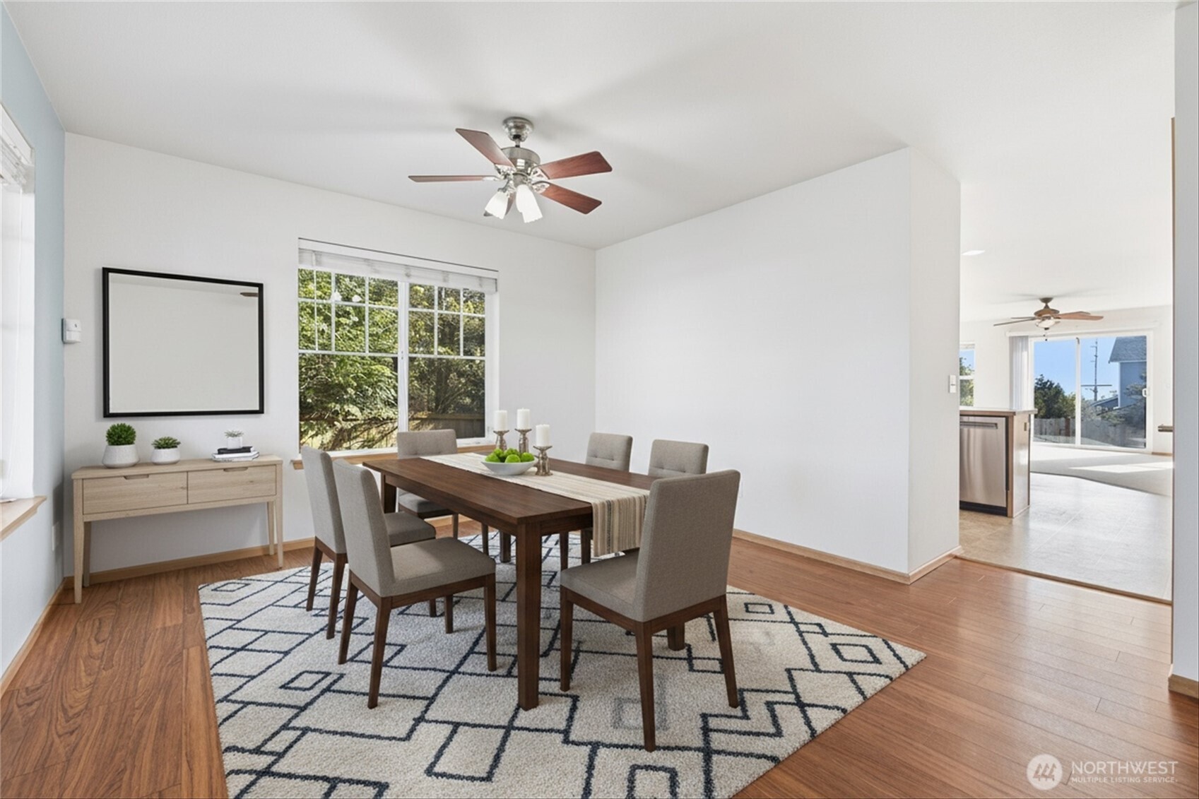 1804 SW Olive Street , Oak Harbor, WA 98277