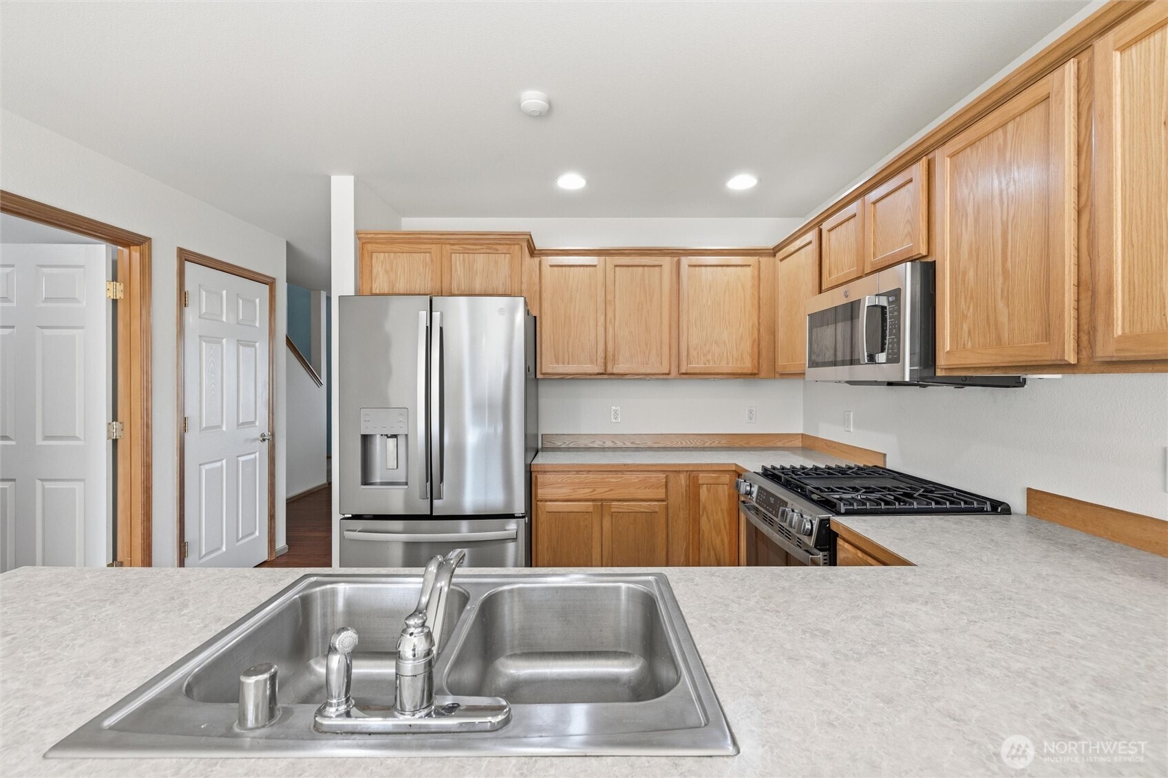 1804 SW Olive Street , Oak Harbor, WA 98277