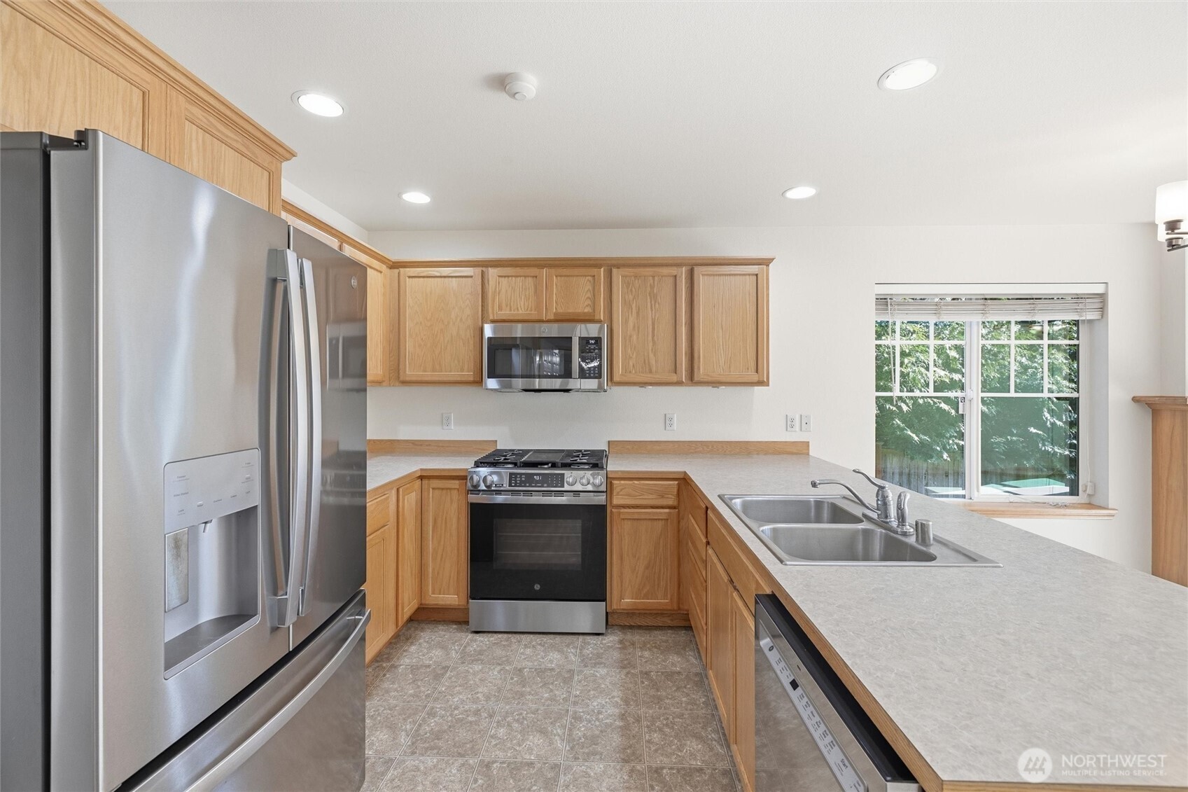 1804 SW Olive Street , Oak Harbor, WA 98277