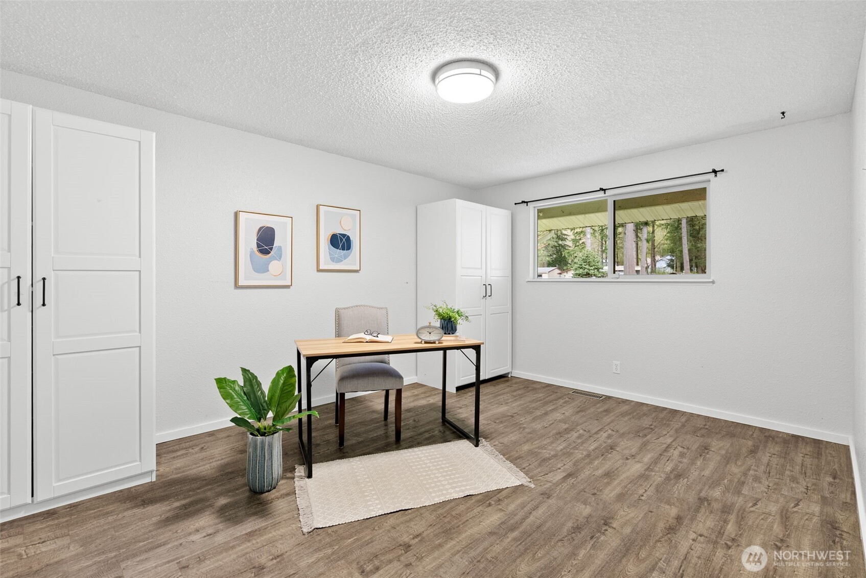 450 NE Riverhill Drive , Belfair, WA 98528