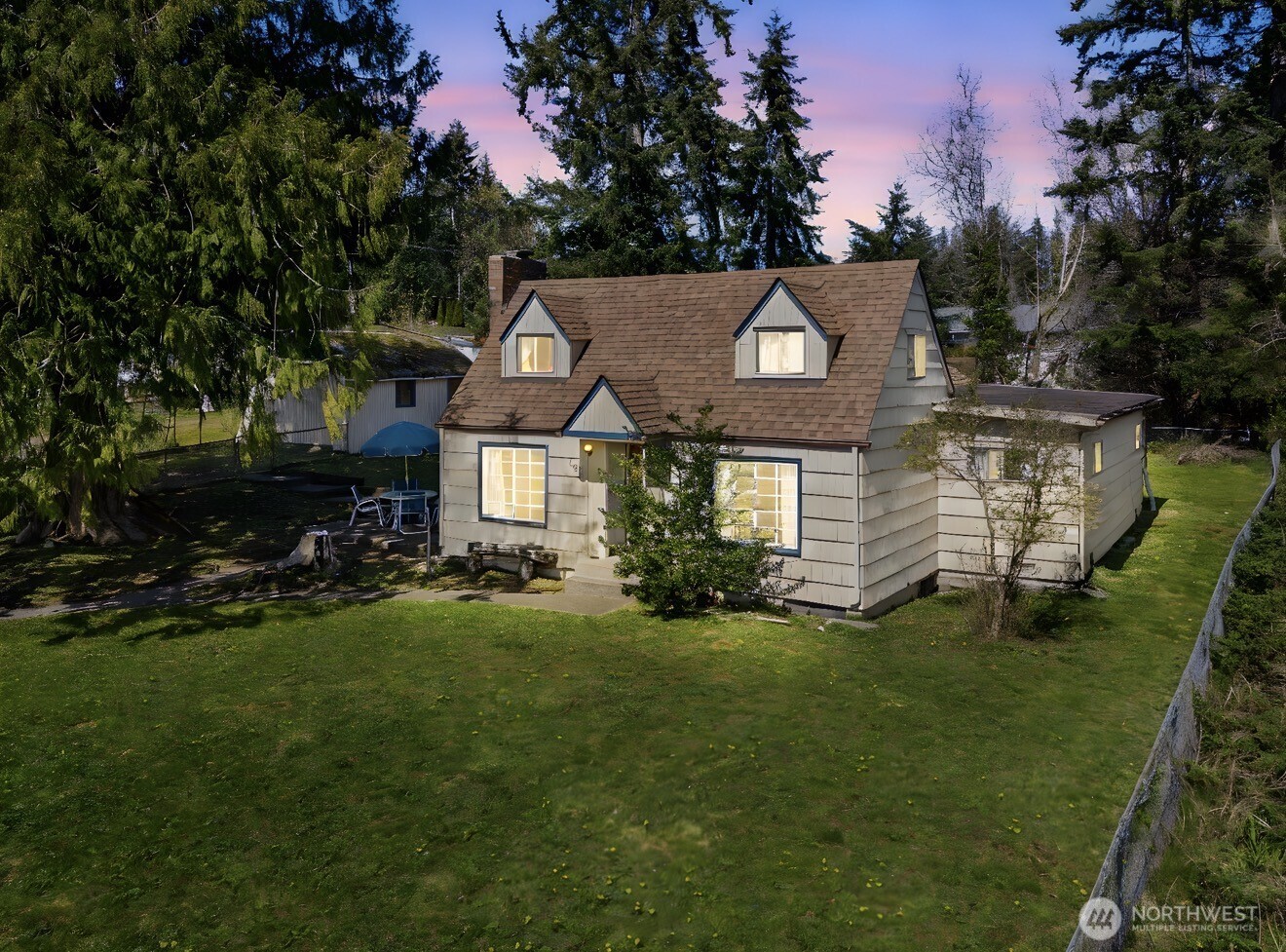 102 W Poplar Street , Shelton, WA 98584