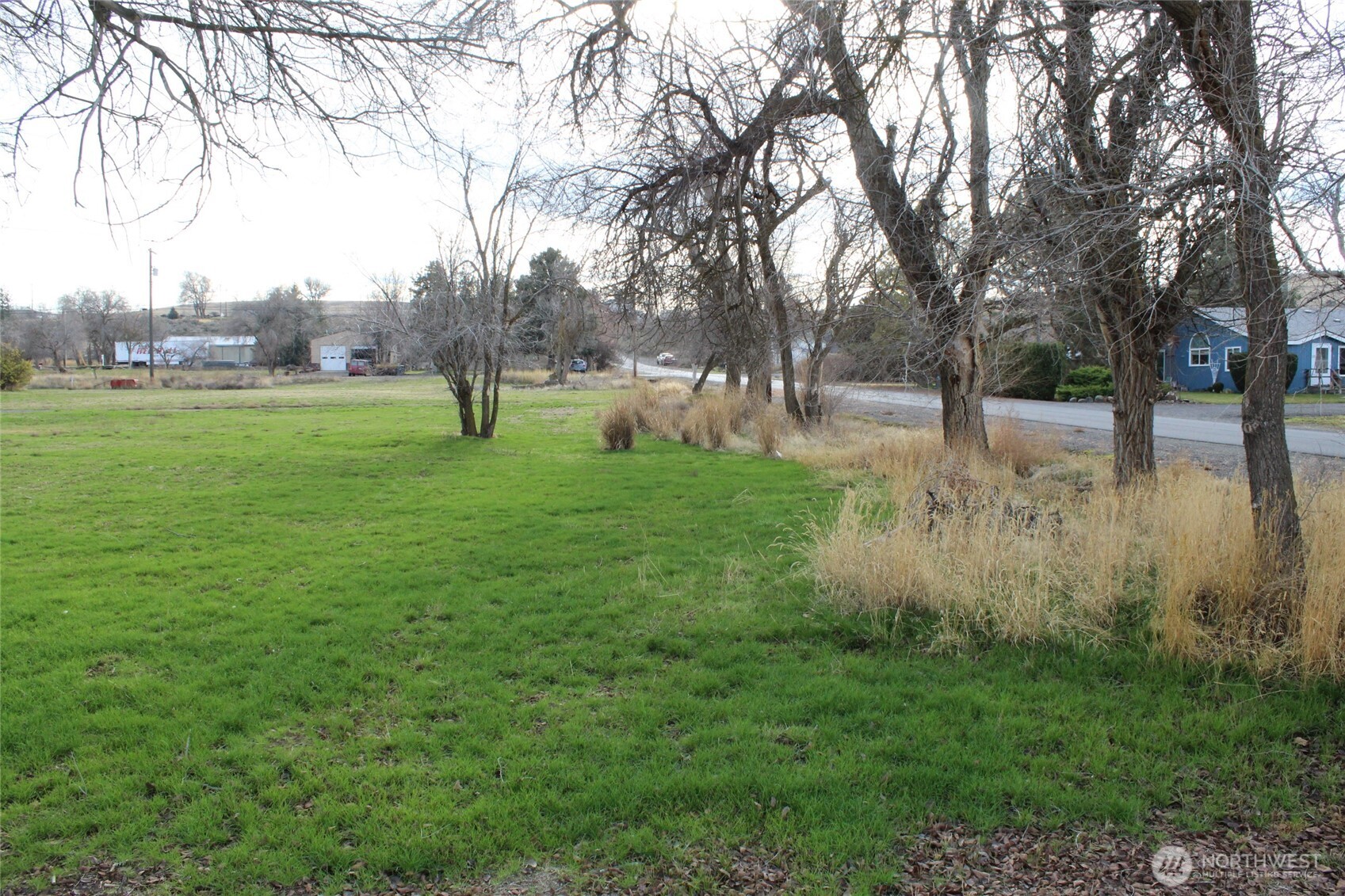 313 E Main , Lind, WA 99341