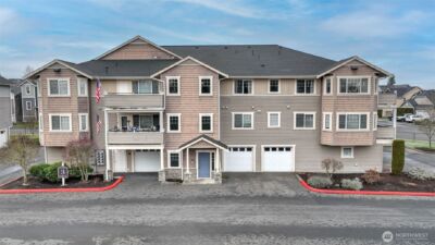 13211 97th Avenue E #301, Puyallup, WA 98373