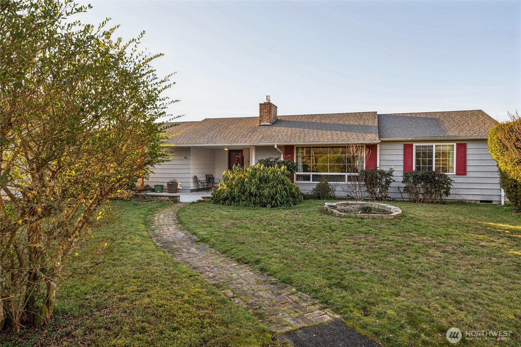 406 Dupont Avenue , Dupont, WA 98327