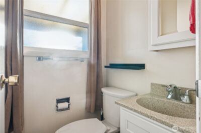 406 Dupont Avenue , Dupont, WA 98327 - Photo 12