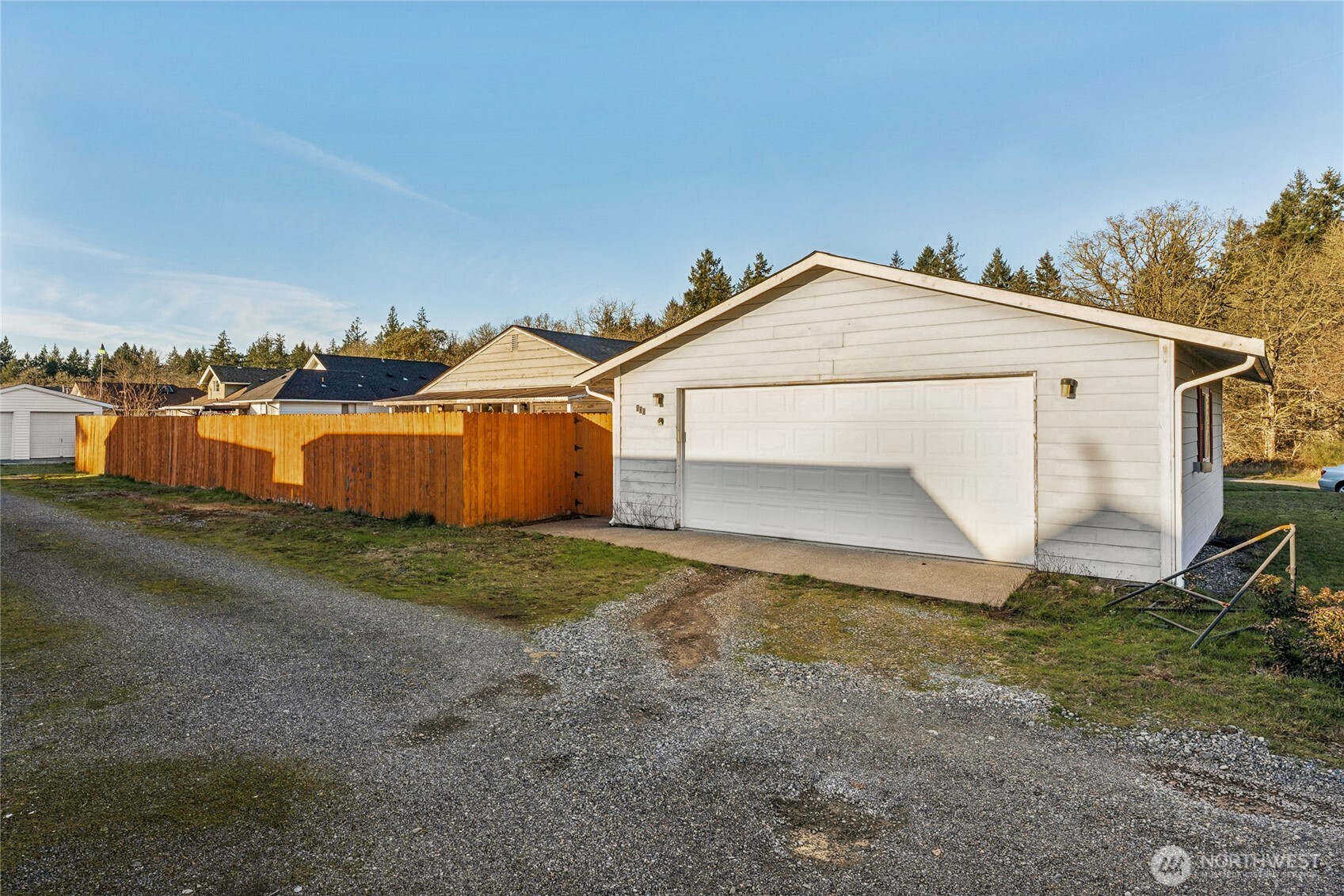 406 Dupont Avenue , Dupont, WA 98327
