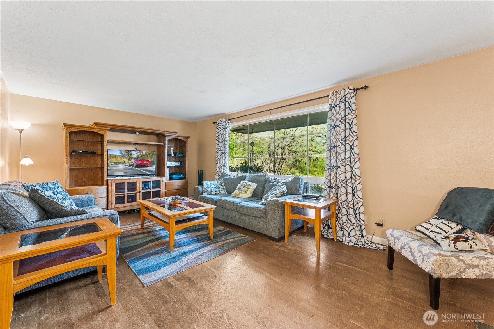 406 Dupont Avenue , Dupont, WA 98327