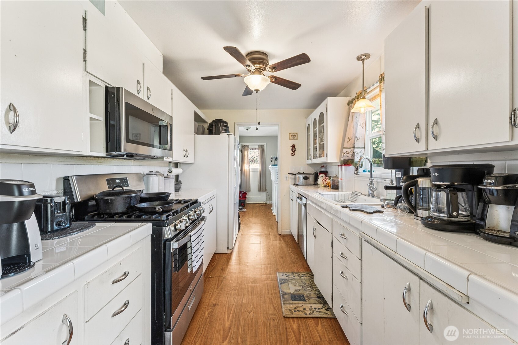 406 Dupont Avenue , Dupont, WA 98327