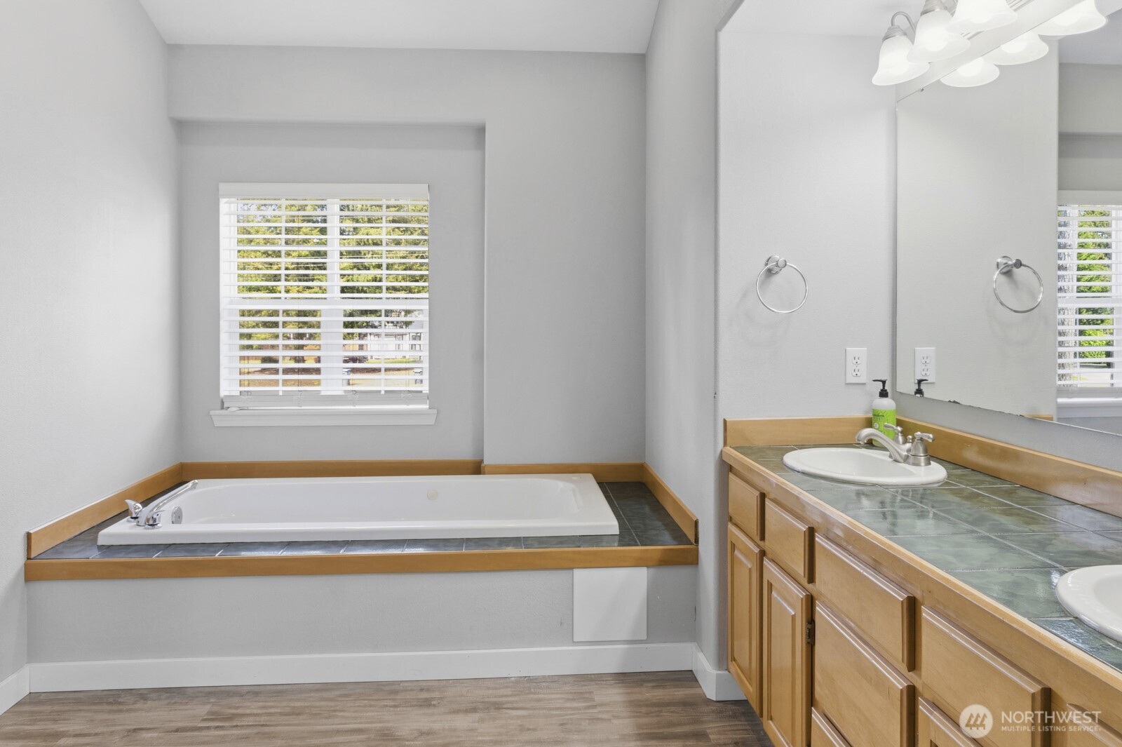 500 E Hiawatha Boulevard , Shelton, WA 98584-7865