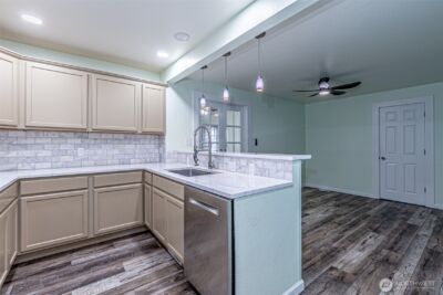 6225 S Puget Sound Avenue , Tacoma, WA 98409 - Photo 13