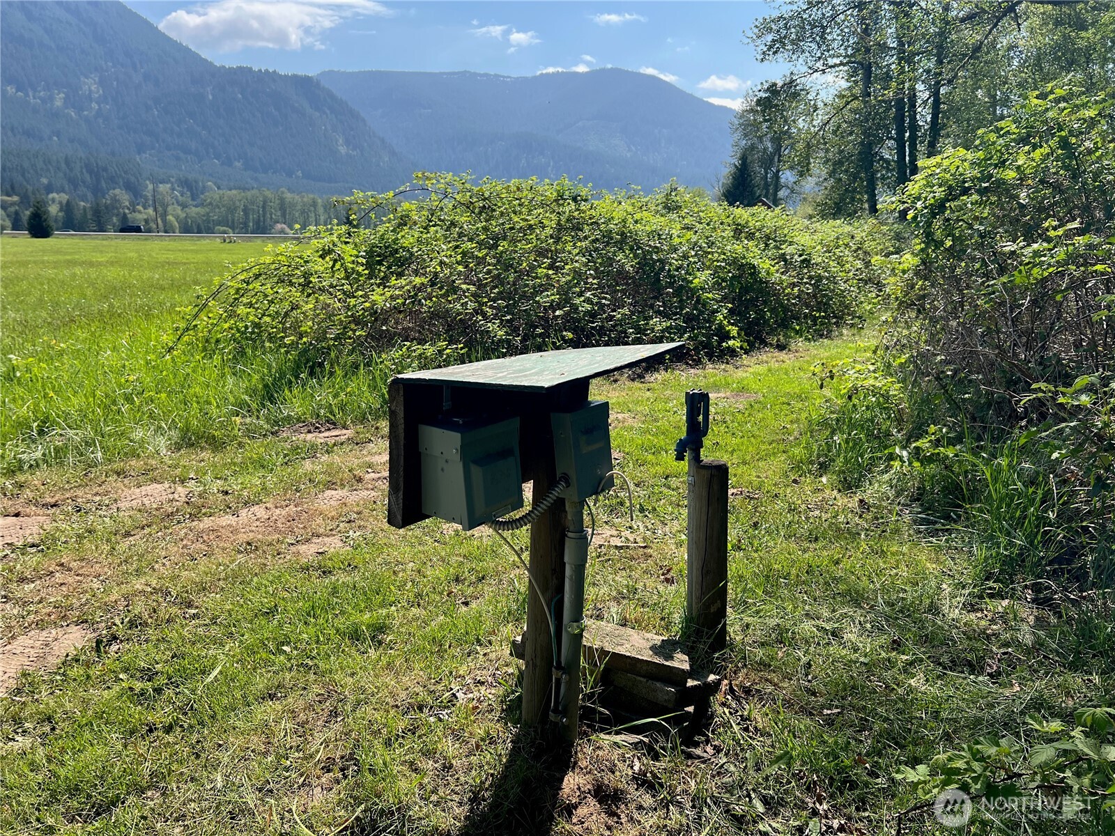 11377 US Hwy 12 , Randle, WA 98377